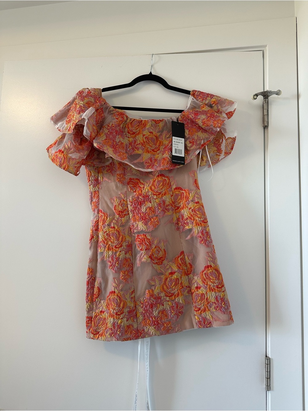 Elliatt One-Shoulder Floral Mini Dress in Blush Pink with Orange Roses